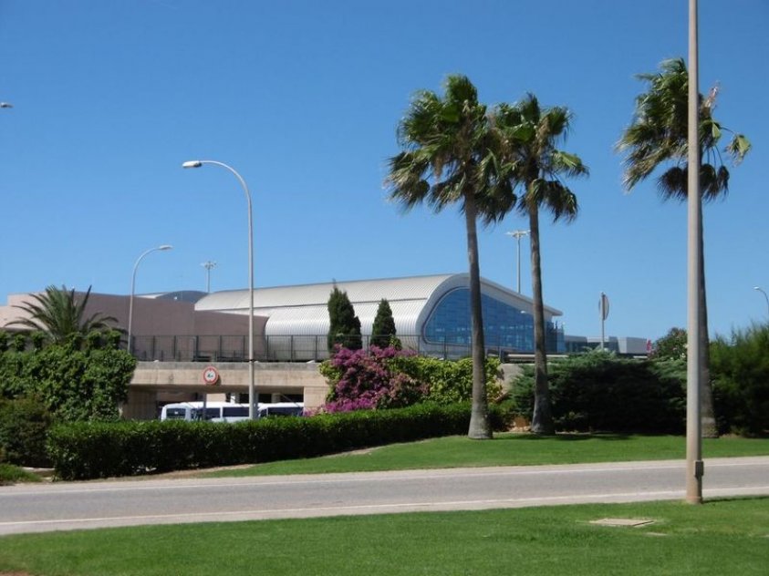 Mahon Airport,minorque