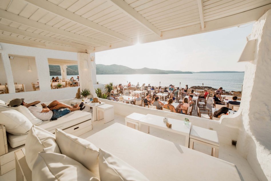 Isabella Beach Club,minorque