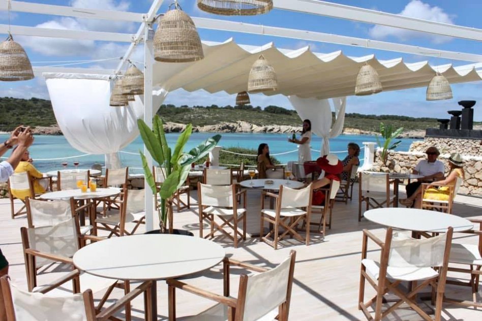 Meloussa Beach Club,minorque