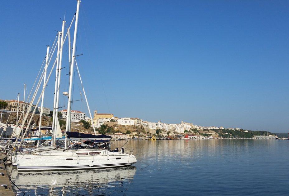 Mahon Harbour ( Port  Maó ),minorque