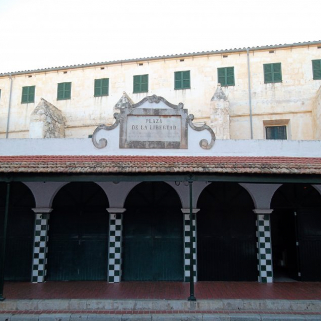 minorque marchés alimentaires