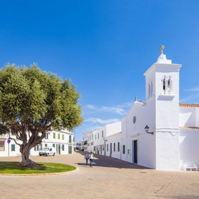 Plaça de l’Església Fornells