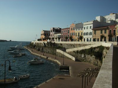 Moli de Pons-Harbour Promenades