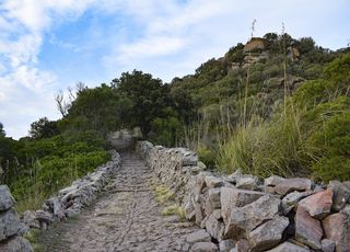 Randonnée en colline à Minorque